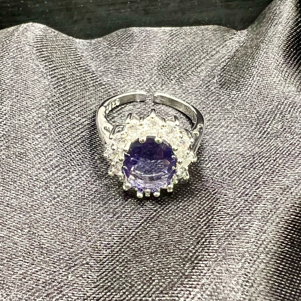 NIB S925 Stamped Amethyst and Zircon Princess Cut Oval Ring - Picture 12 of 15